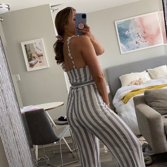 Ruffle Apron Jumpsuit - Picture 3 of 3